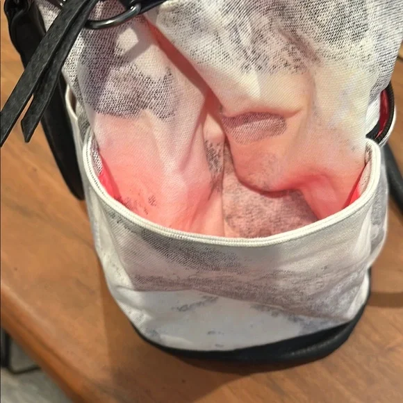 Two-Tone Black and Marble Pistil Tote Bag - Picture 7 of 8